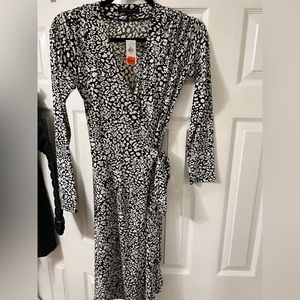 Black and white wrap dress NWT!!